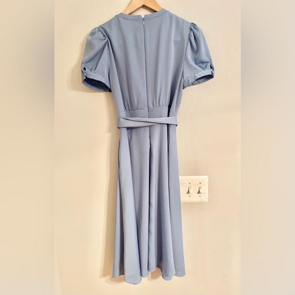 Gal Meets Glam Blue Midi Marilyn Dress with Waist Tie and Puff Sleeves-EUC - Picture 6 of 16